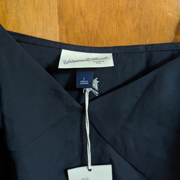 Universal Thread Tank Top - Picture 3 of 3